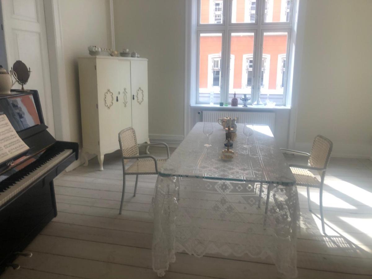 Outhentic Apartment Copenhaga Exterior foto